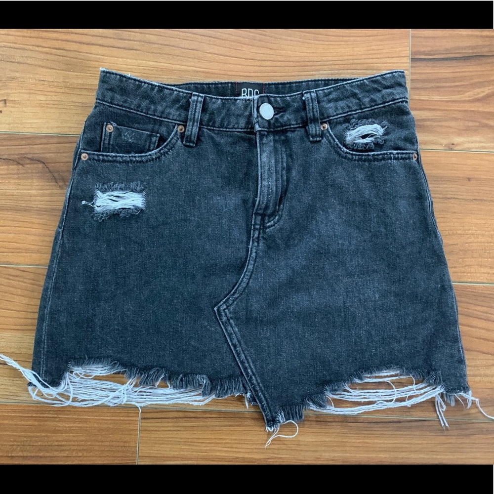 Urban Outfitters BDG Black distressed denim skirt - Picture 4 of 7